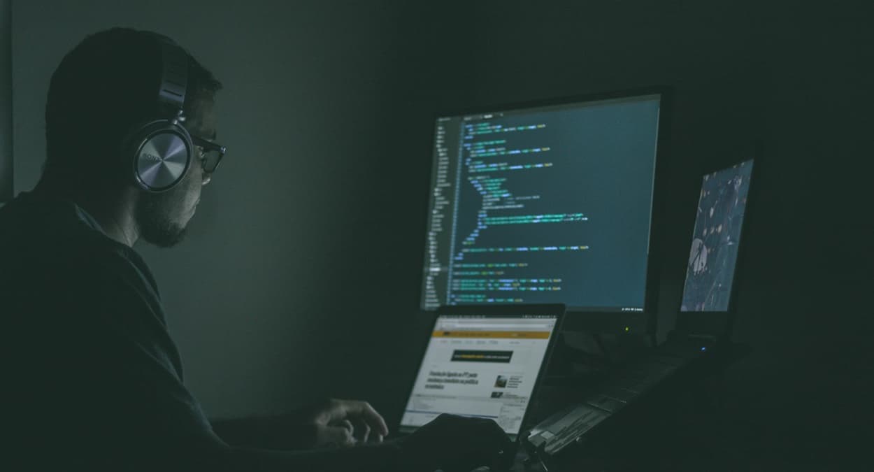 AI-powered fraud detection and risk management in finance — illustration 2